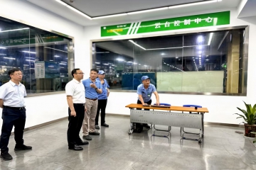 党建赋能发展 助推产业升级 ——安庆市委常委、组织部长梁龙义莅临环新集团开展调研